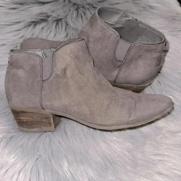 Circus by Sam Edelman 8.5 Preston Grey Faux Suede Stacked Heel Ankle Boots - Picture 1 of 13